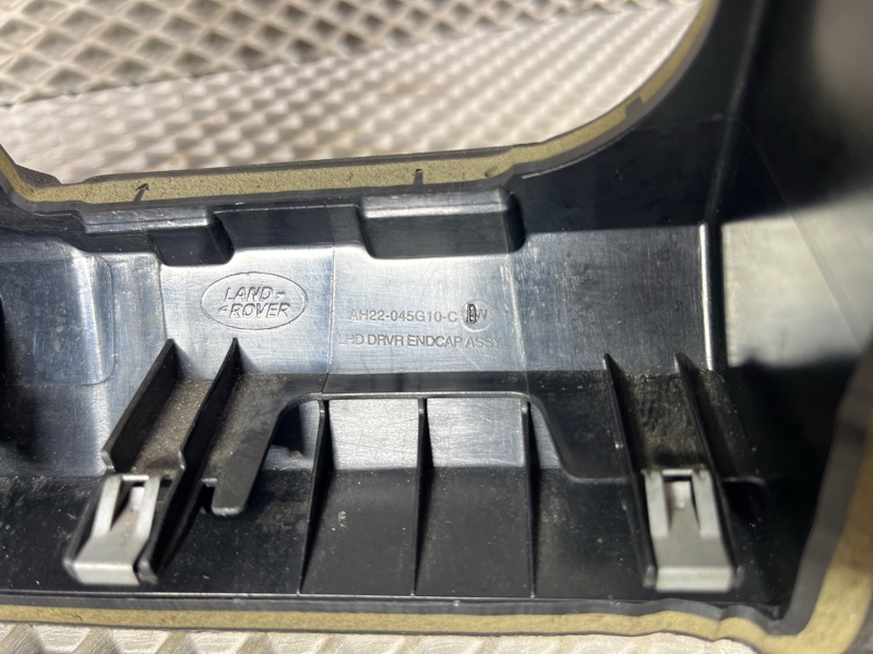 Дефлектор обдува салона центральный Land Rover Discovery 4 (L319, 2010г.)
