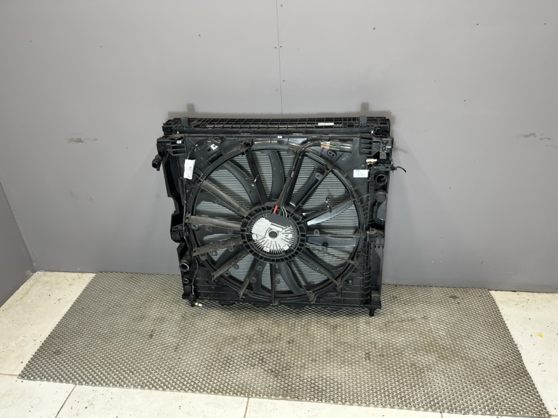 Кассета радиаторов в сборе Land Rover Range Rover Sport (L461, 2025г.)