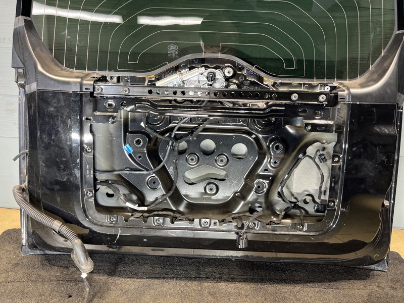 Дверь багажника Land Rover Defender (L663, 2020г.)