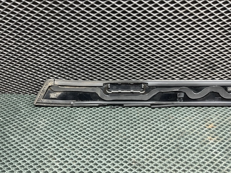 Молдинг крыши Land Rover Range Rover Sport (L461, 2024г.)
