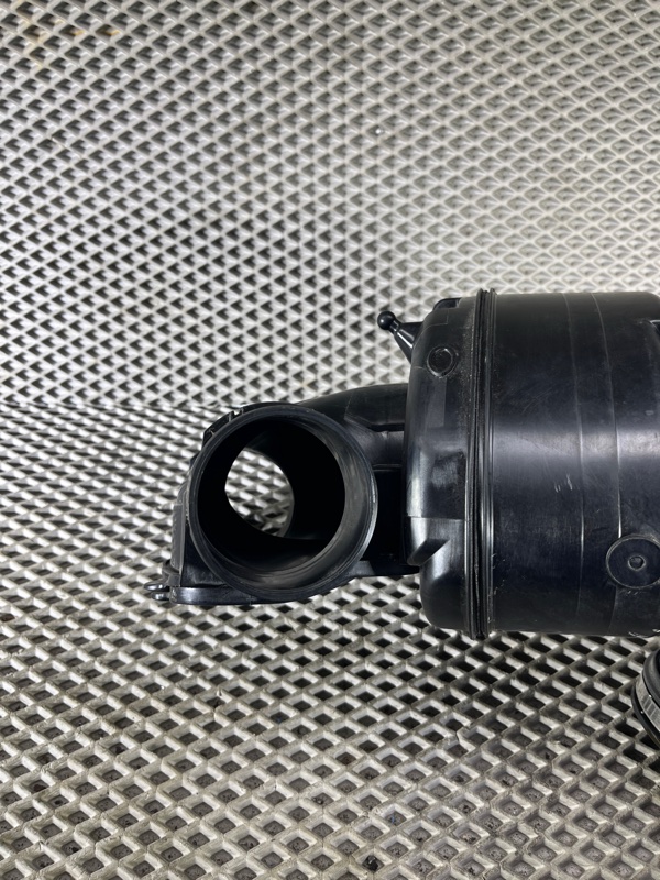 Патрубок впускной системы Land Rover Range Rover Sport (L461, 2024г.)