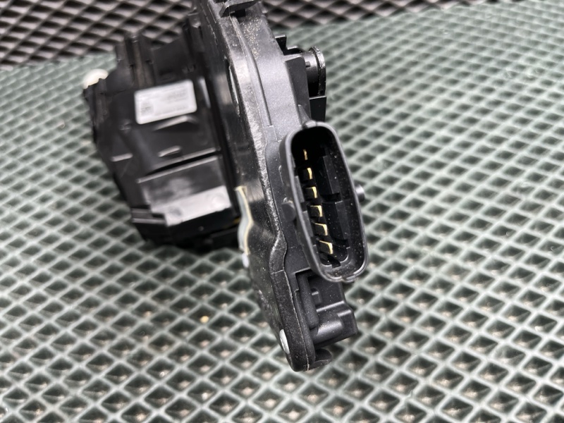 Замок двери Land Rover Range Rover (L405, 2016г.)