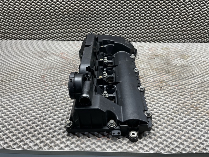 Клапанная крышка Land Rover Discovery 4 (L319, 2015г.)