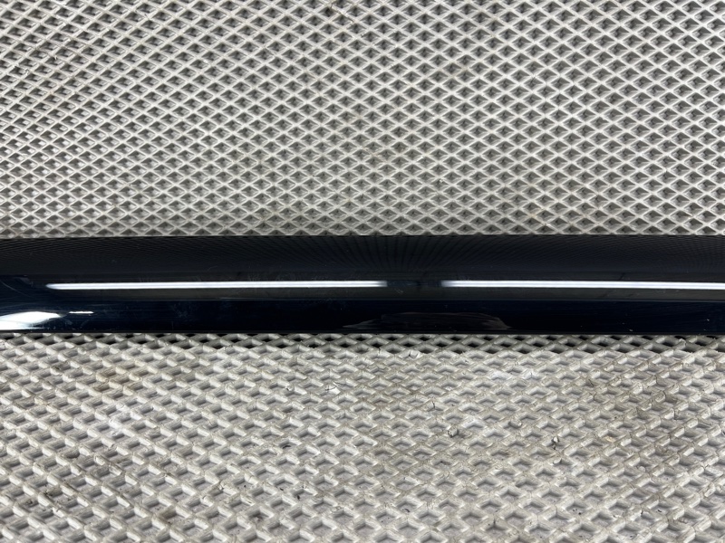 Накладка стойки лобового стекла Land Rover Range Rover Sport (L461, 2024г.)