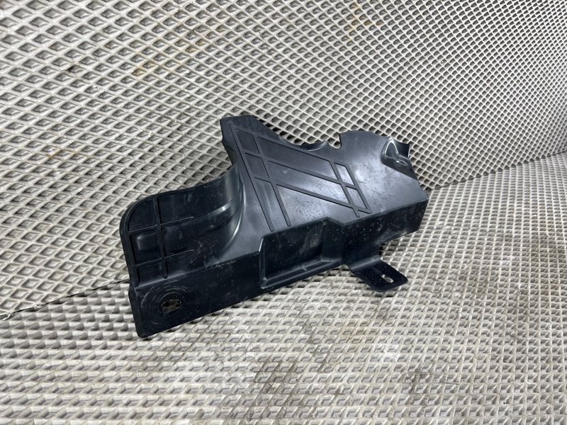 Брызговик двигателя Land Rover Range Rover Sport (L461, 2024г.)
