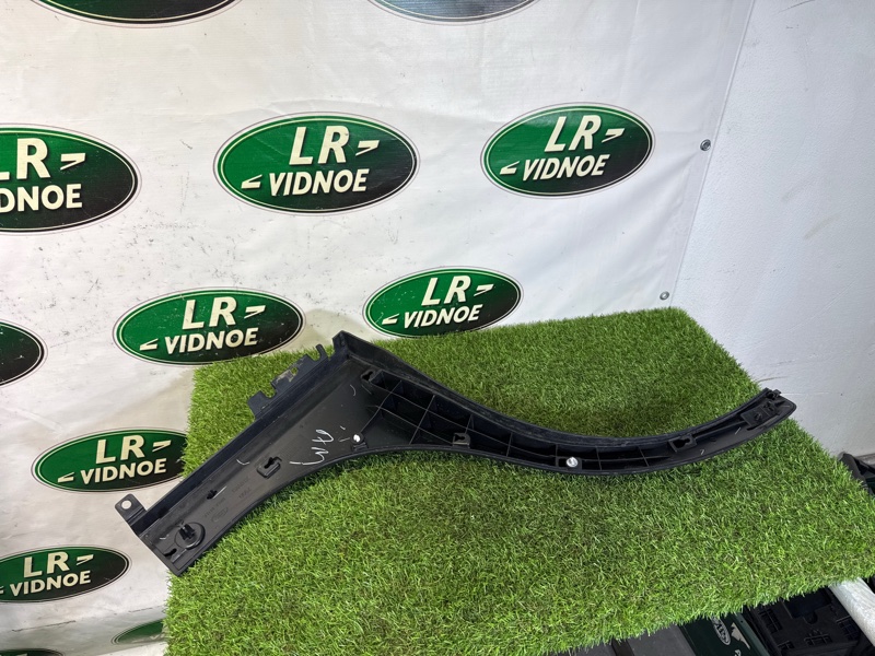 Накладка колесной арки Land Rover Range Rover Sport (L461, 2023г.)