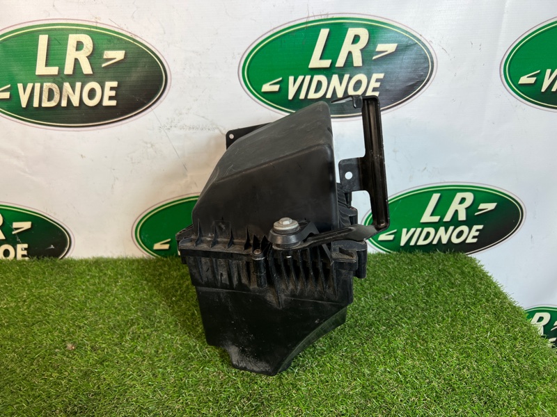Корпус воздушного фильтра Land Rover Range Rover Velar (L560, 2018г.)