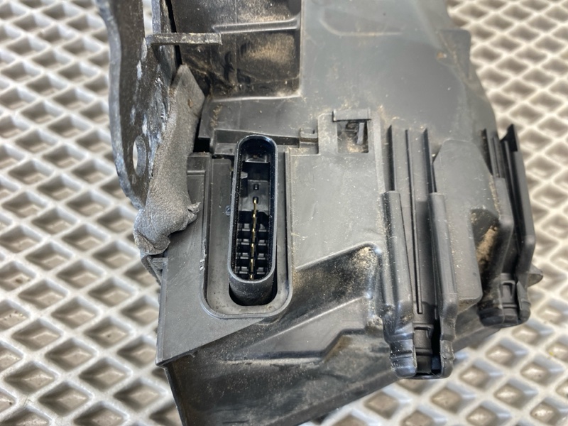 Замок двери Land Rover Range Rover Sport (L494, 2015г.)