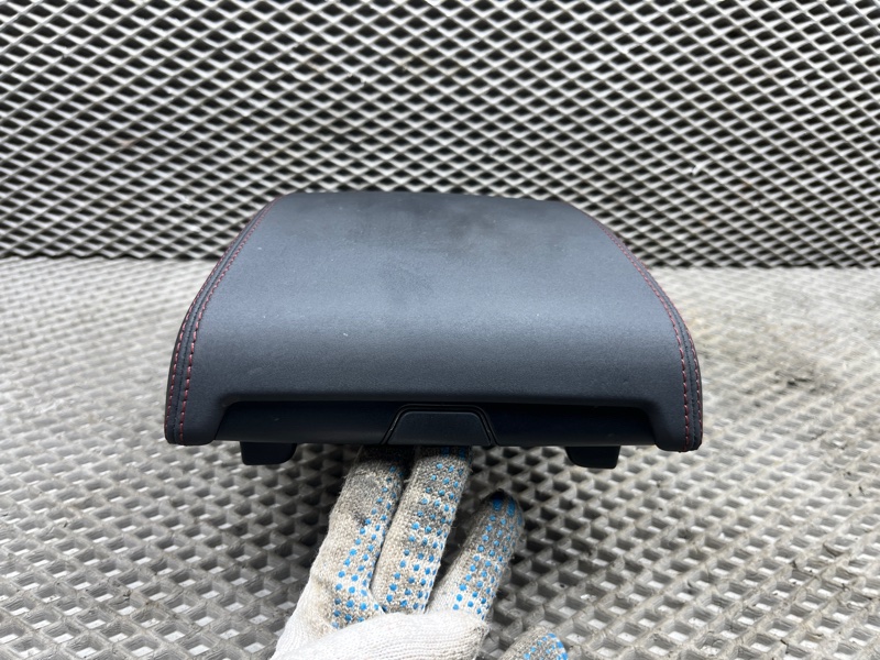 Центральный подлокотник Land Rover Discovery Sport (L550, 2020г.)