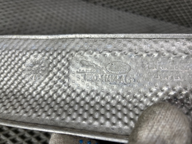 Тепловой экран Land Rover Range Rover Sport (L461, 2024г.)