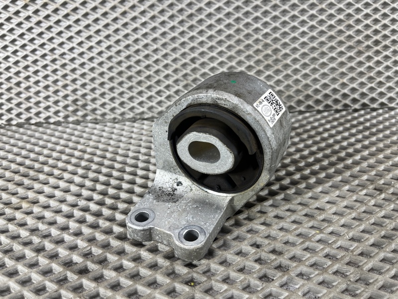 Подушка АКПП Land Rover Defender (L663, 2020г.)