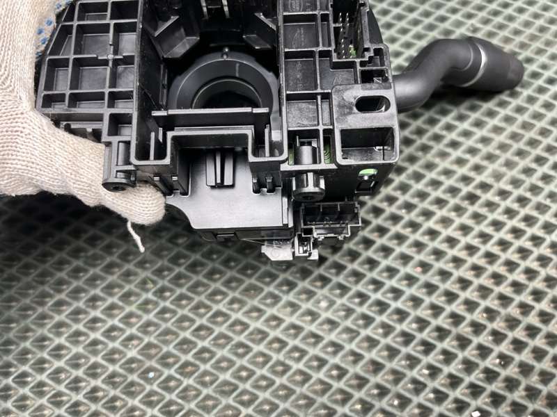 Переключатель подрулевой (стрекоза) Land Rover Range Rover Sport (L461, 2025г.)