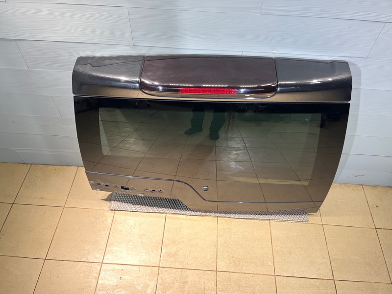 Крышка (дверь) багажника Land Rover Discovery 4 (L319, 2015г.)