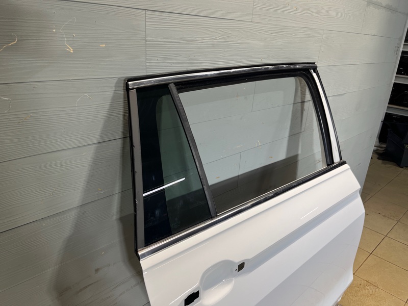 Дверь Volkswagen Tiguan (MBQ, 2023г.)