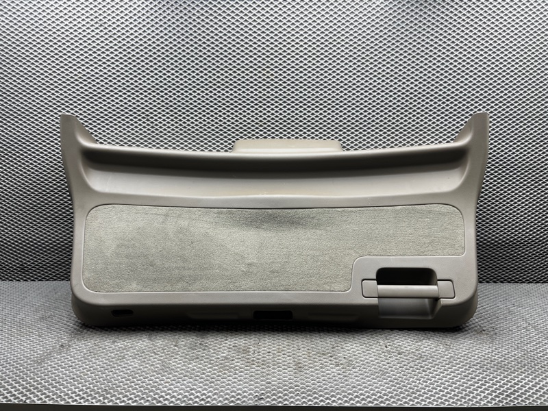 Обшивка двери багажника Land Rover Range Rover Sport (L320, 2012г.)