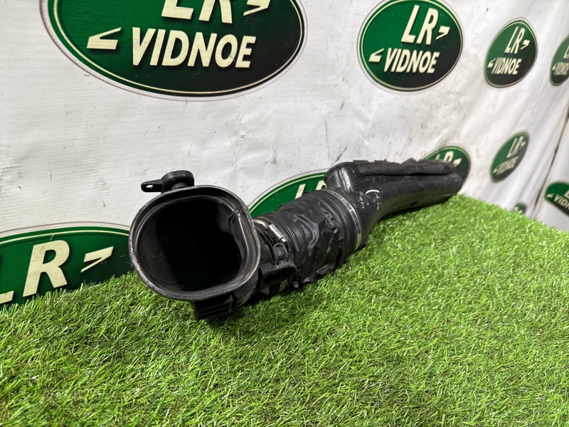 Патрубок воздушного фильтра Land Rover Range Rover (L405, 2020г.)