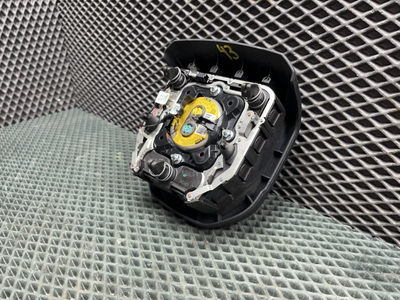 Подушка безопасности в руль Land Rover Range Rover Sport (L494, 2014г.)