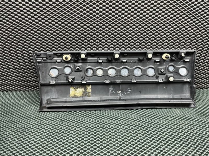 Молдинг двери Land Rover Range Rover (L405, 2016г.)