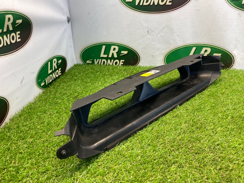 Воздухозаборник Land Rover Range Rover Velar (L560, 2020г.)