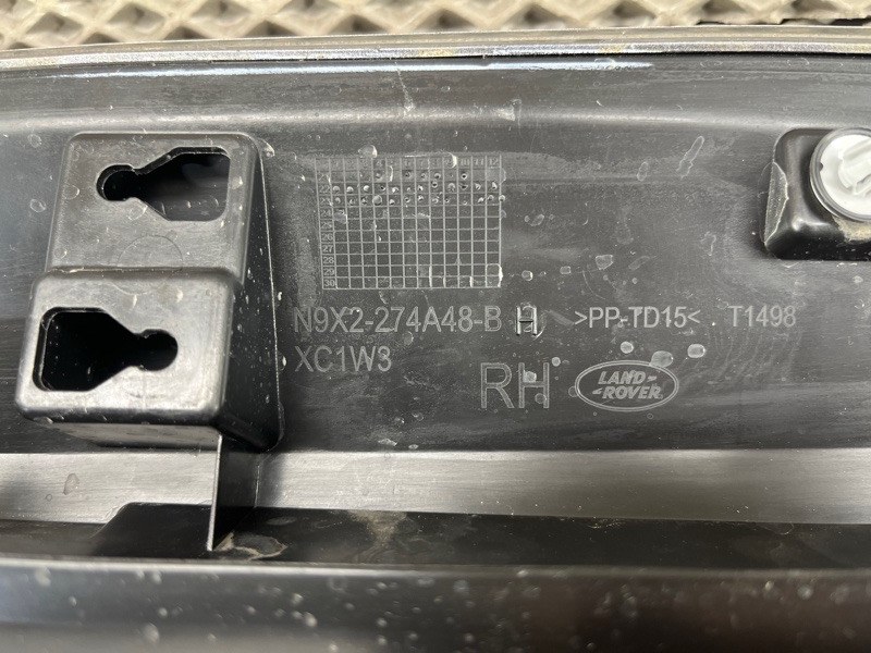 Молдинг двери Land Rover Range Rover Sport (L461, 2024г.)