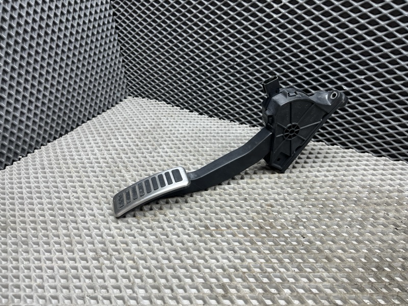 Педаль газа Land Rover Range Rover Sport (L494, 2020г.)