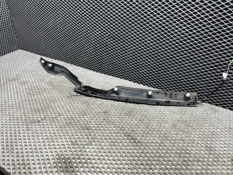 Датчик защемления Land Rover Discovery Sport (L550, 2018г.)