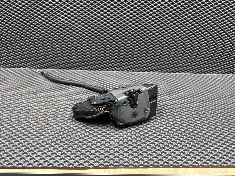 Замок двери Land Rover Range Rover Sport (L494, 2020г.)