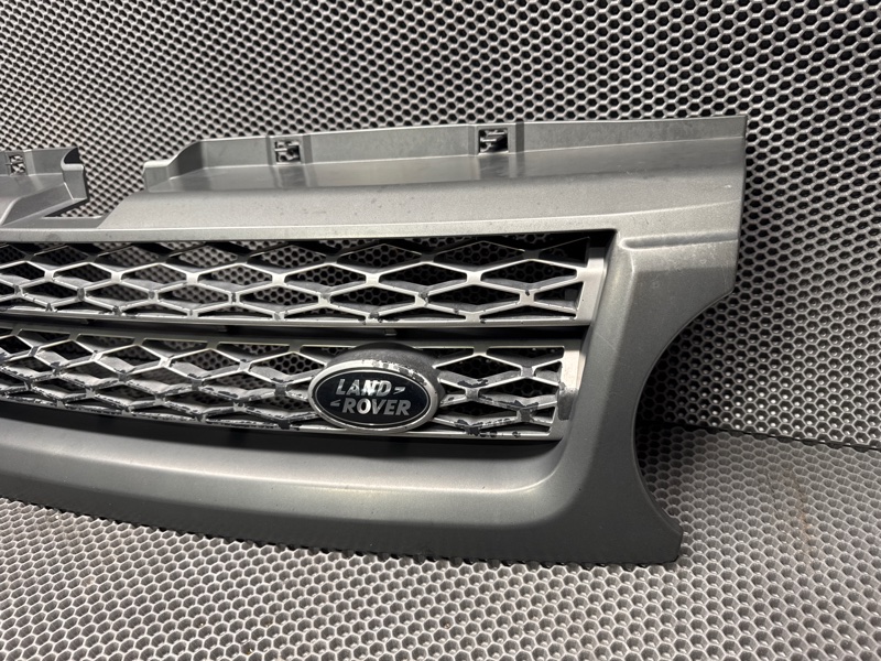 Решетка радиатора Land Rover Range Rover Sport (L320, 2011г.)
