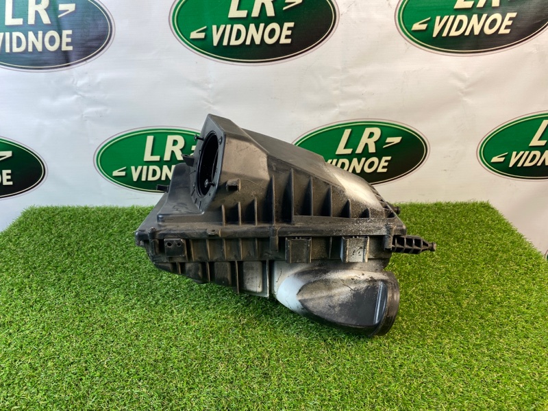 Корпус воздушногo фильтра Land Rover Range Rover Sport (L494, 2016г.)