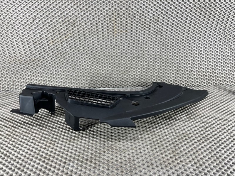 Пластик моторного отсека Land Rover Range Rover Sport (L461, 2024г.)
