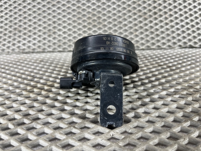 Звуковой сигнал Land Rover Defender (L663, 2020г.)