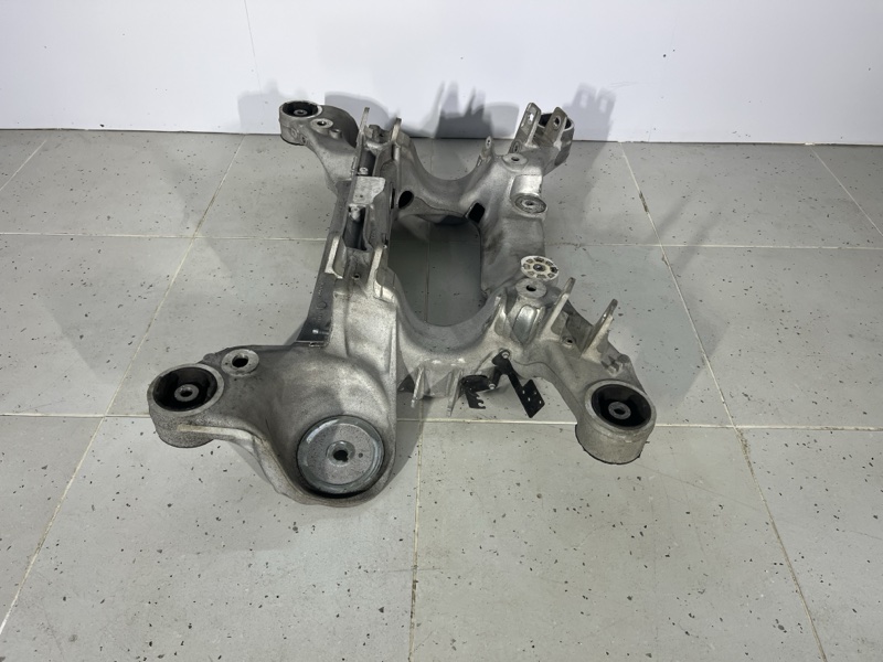 Подрамник Land Rover Range Rover Sport (L494, 2020г.)