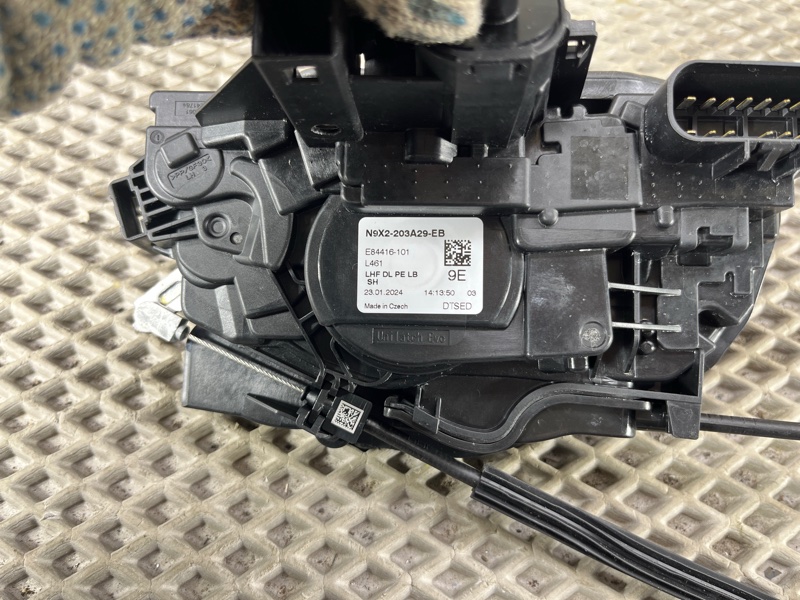Замок двери Land Rover Range Rover Sport (L461, 2024г.)