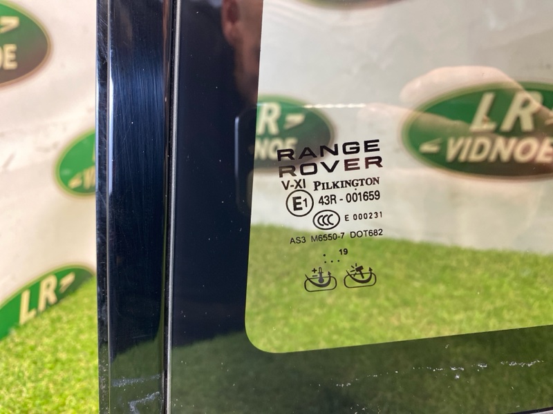 Форточка двери Land Rover Range Rover (L405, 2020г.)