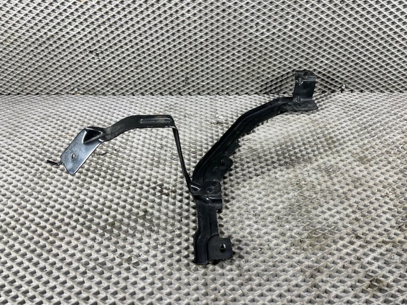 Кронштейн (крепление) Land Rover Range Rover Sport (L461, 2024г.)