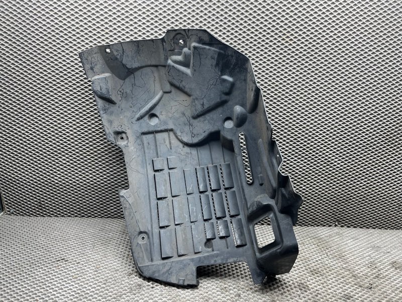 Подкрылок Land Rover Range Rover (L405, 2020г.)