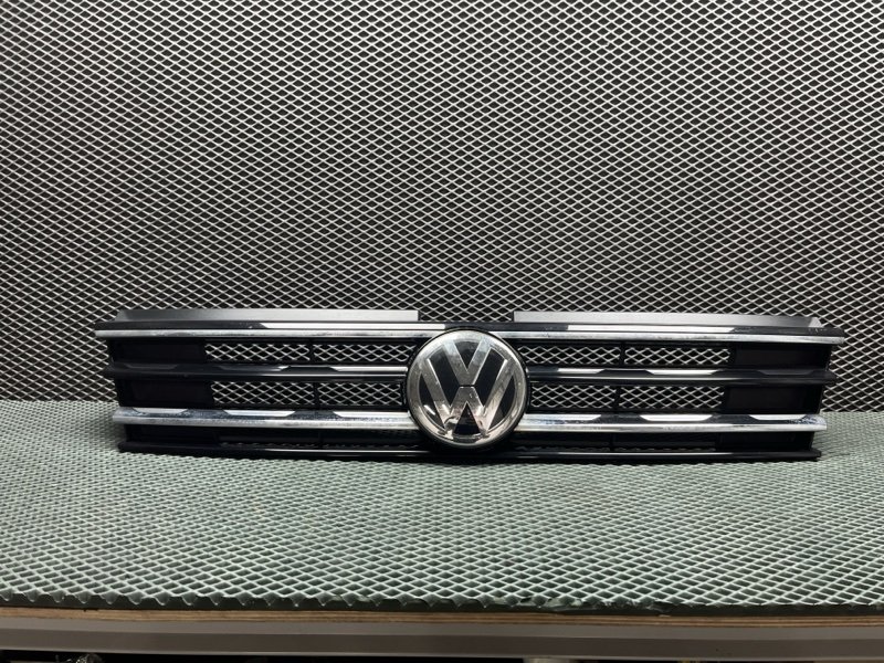 Решетка радиатора Volkswagen Tiguan (MK2, 2018г.)