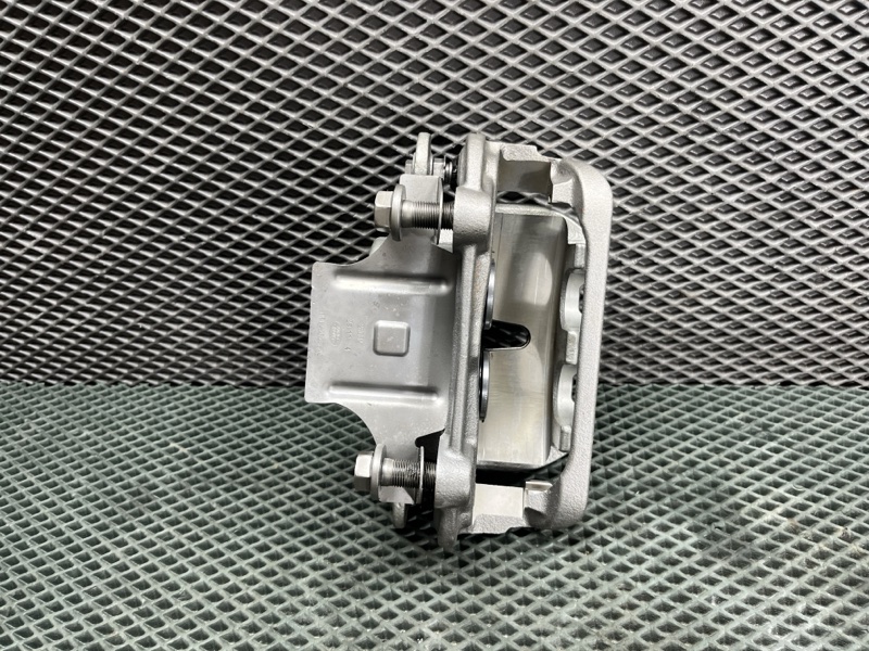 Суппорт тормозной Land Rover Range Rover Sport (L494, 2015г.)