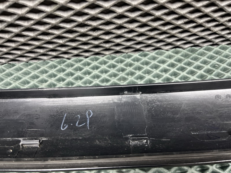 Накладка стойки лобового стекла Land Rover Range Rover Sport (L461, 2025г.)