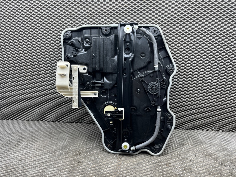 Стеклоподъемник Jeep Wrangler (JL, 2025г.)