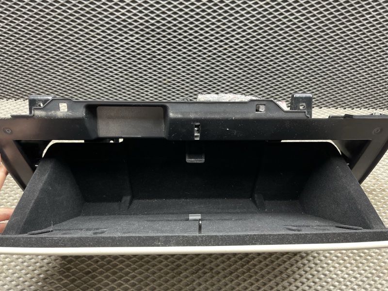 Бардачок Land Rover Range Rover (L405, 2019г.)