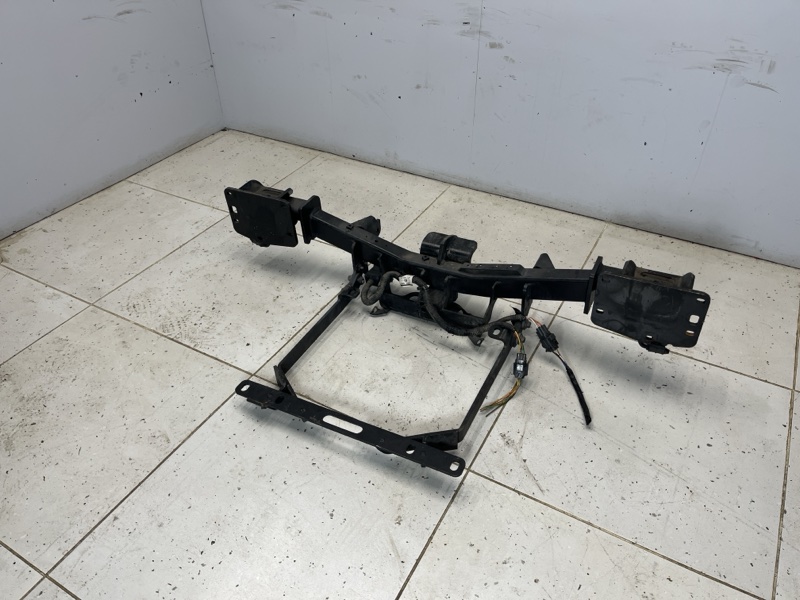 Балка фаркопа Land Rover Range Rover Sport (L494, 2015г.)