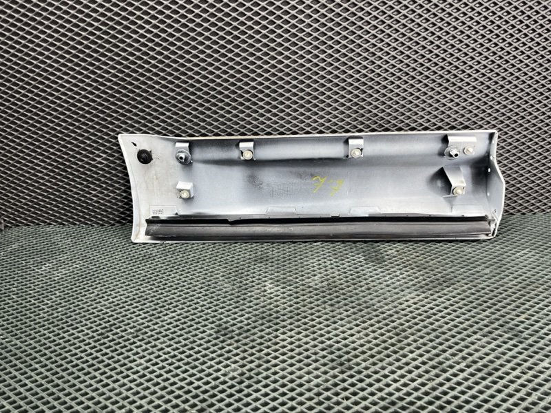 Молдинг двери Land Rover Range Rover Sport (L494, 2015г.)