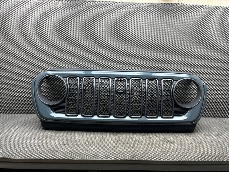 Решетка радиатора Jeep Wrangler (JL, 2025г.)
