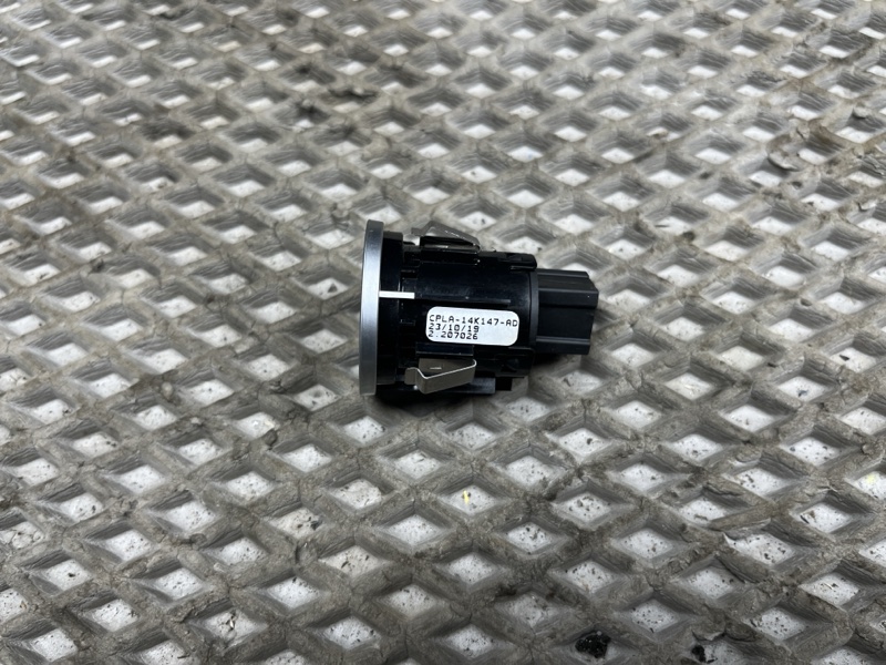 Кнопка Land Rover Range Rover Sport (L494, 2020г.)