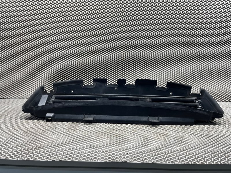 Дефлектор радиатора жалюзи Land Rover Range Rover Sport (L461, 2024г.)