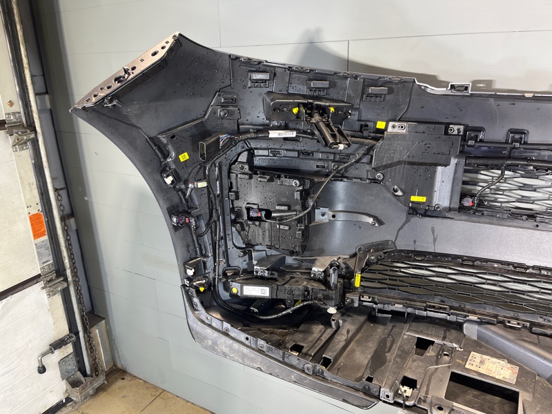 Бампер Land Rover Range Rover Sport (L461, 2024г.)