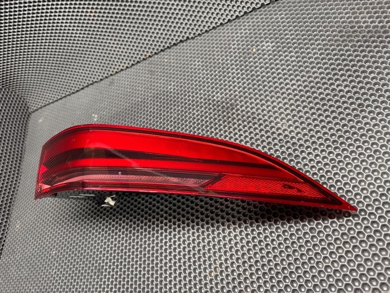Фонарь Jaguar E-pace (X540, 2018г.)