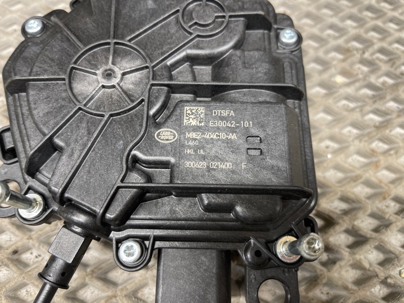 Доводчик двери багажника Land Rover Range Rover Sport (L461, 2023г.)