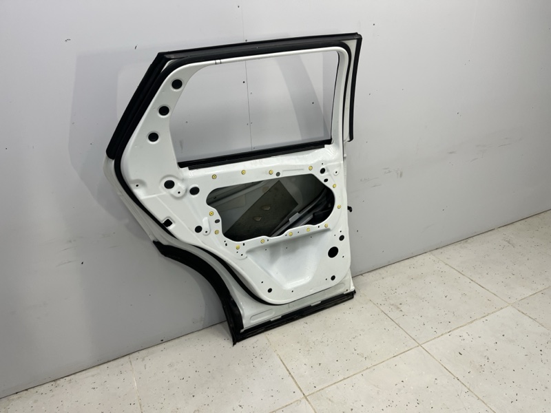 Дверь Land Rover Discovery Sport (L550, 2018г.)